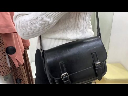 ❤️ Publica masturbatio iuvenum canis FeralBerry cum dildo in conclavi apto Porn video  at la.sexeey.ru
